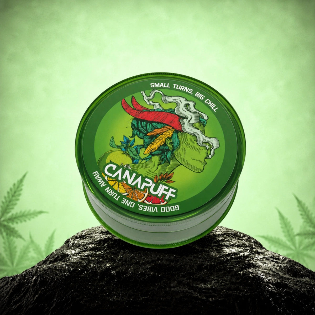 Canapuff Mini Grinder Green Crack met illustratie op groen metalen doosje
