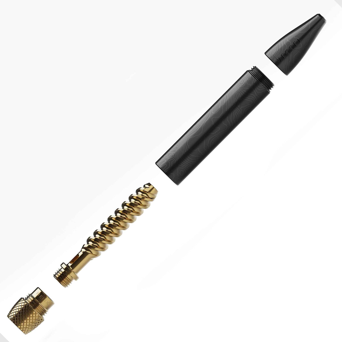 CBD oil cartridge met gouden liquid